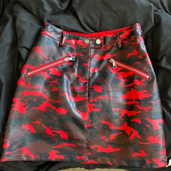 I. Am.Gia Faux Leather Leopard Skirt - Picture 1 of 6